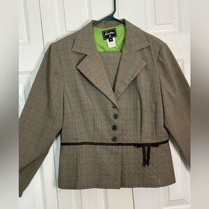 Ladies brown plaid 2 piece skirt suit, size 14